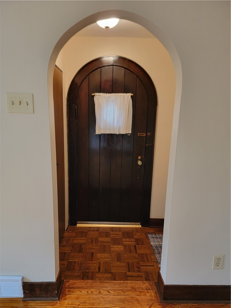 8210 Eleanor St — photo 6