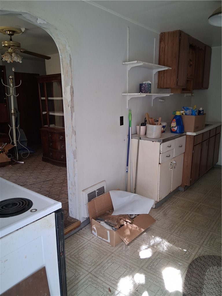 22 Verner Ave — photo 7