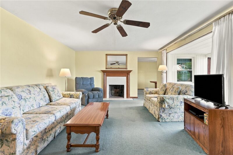 4235 GREENRIDGE ROAD — photo 7