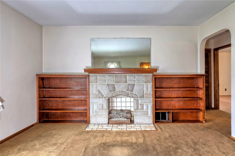 82 Center St — photo 7