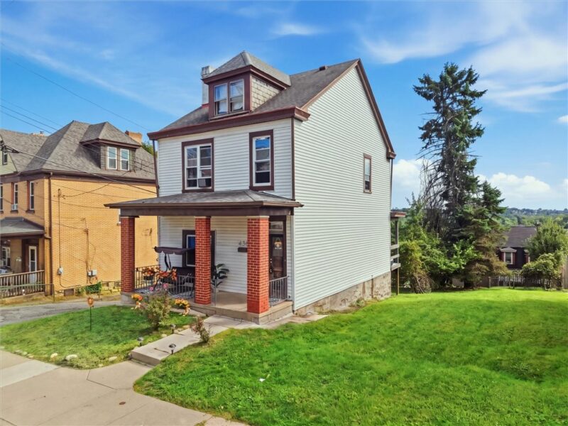 438 Fisher St — photo 3