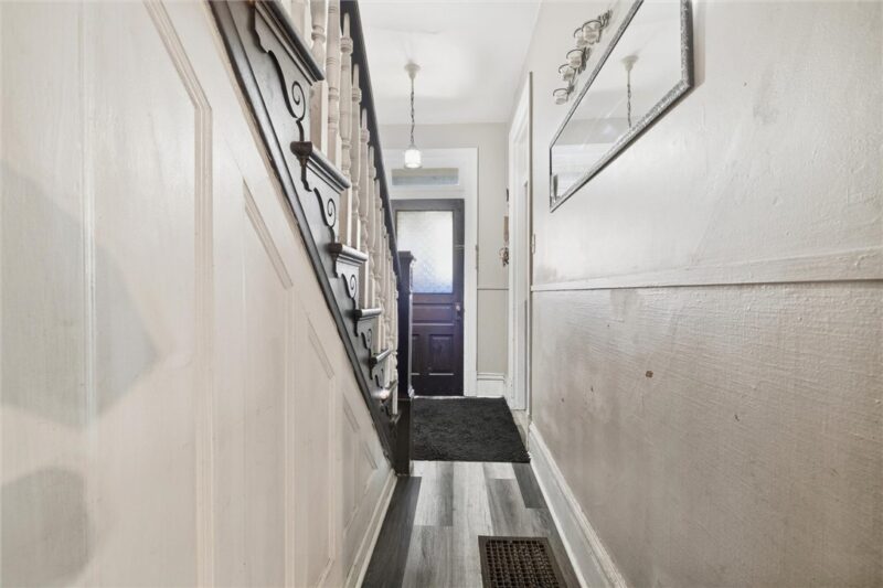 438 Fisher St — photo 8