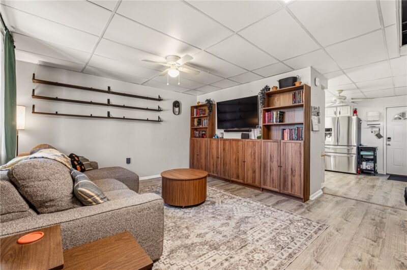 442 Lincoln Ave — photo 4