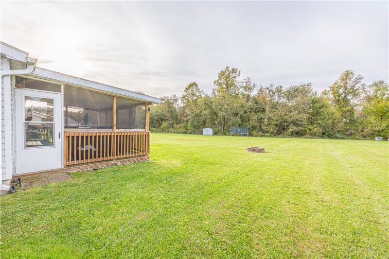 208 Florence Dr — photo 4