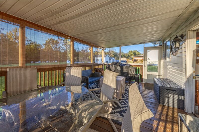 208 Florence Dr — photo 5
