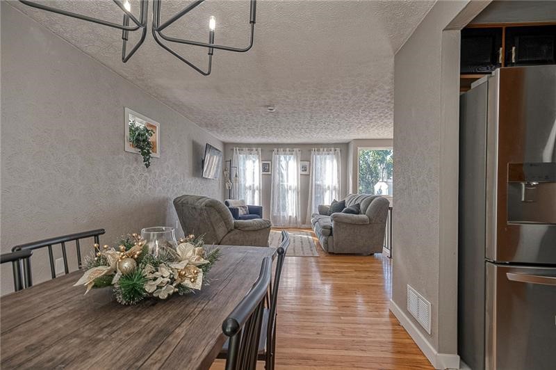 4437 Helmar Drive — photo 6