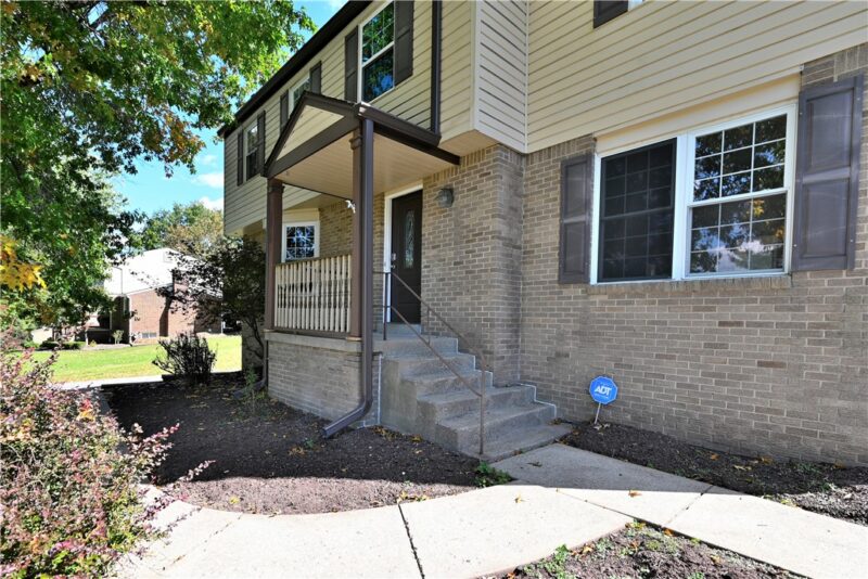 3939 HICKORY HILL RD — photo 6