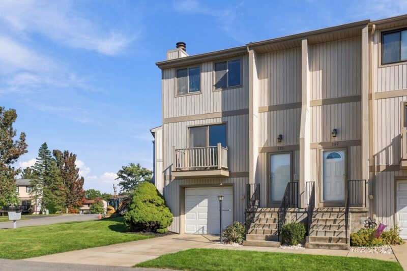 125 Arrowood Drive — photo 3