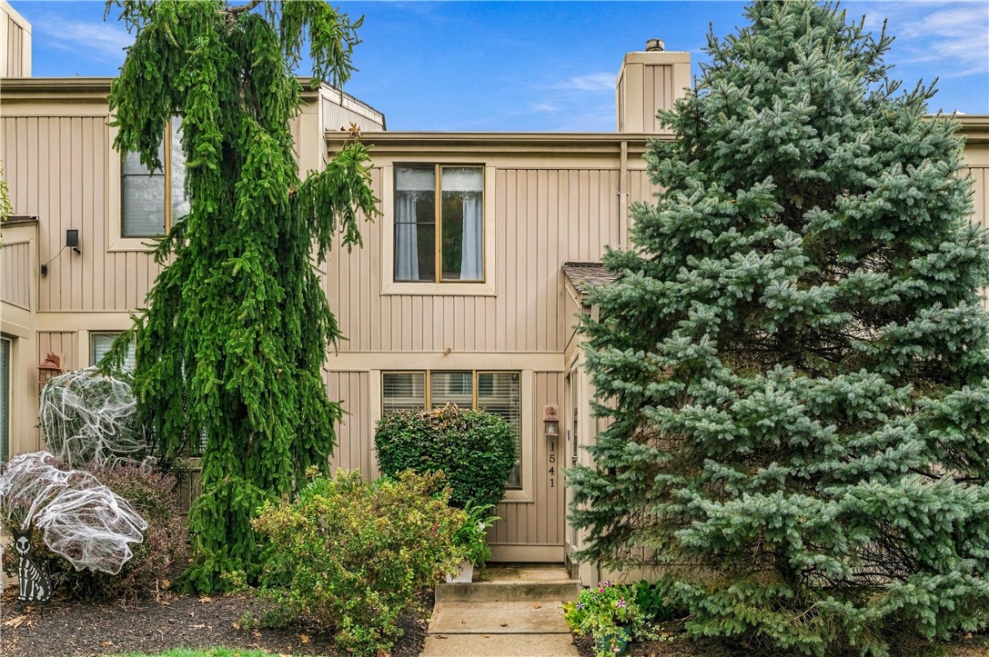 1541 Pineview Dr — photo 1
