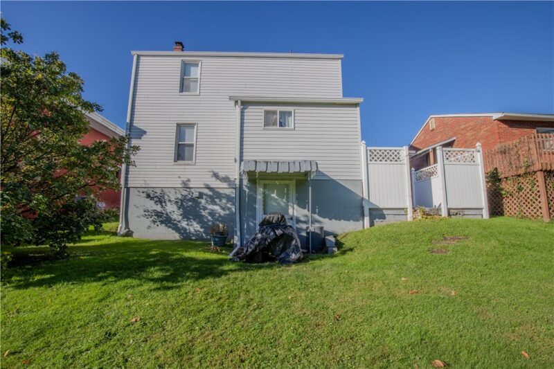 160 Easy St — photo 5
