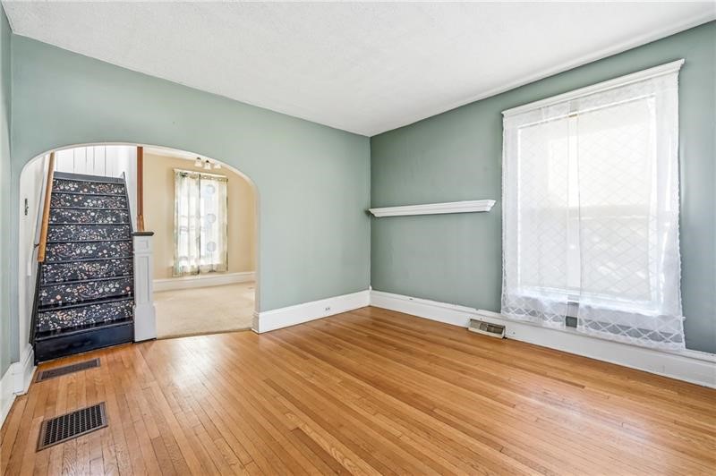 453 Lafayette Ave — photo 7