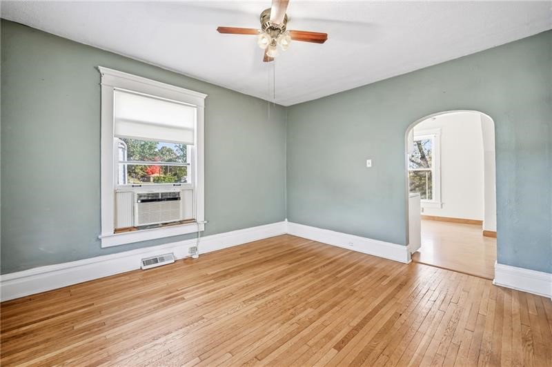453 Lafayette Ave — photo 8