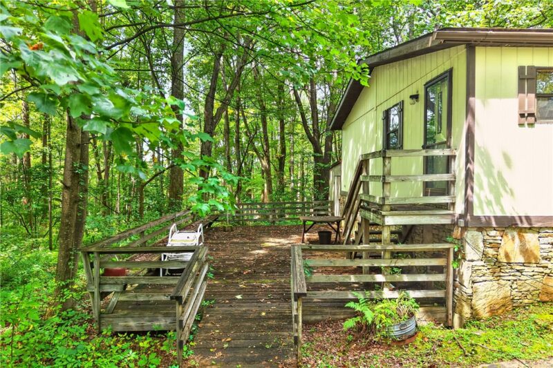126 Roy Stout Rd — photo 5