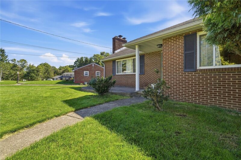 1924 Arden Dr — photo 4