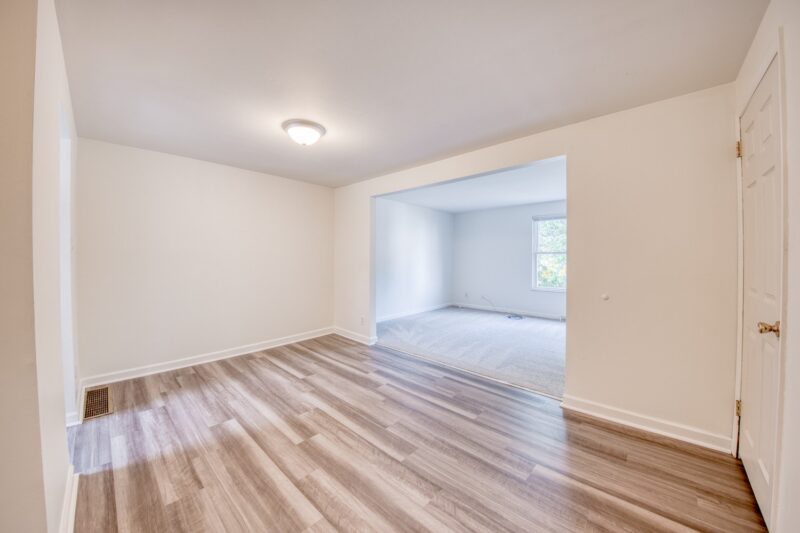 302 Parkwood Drive — photo 5
