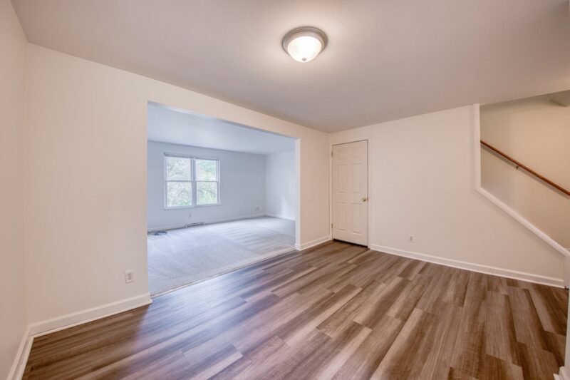 302 Parkwood Drive — photo 6