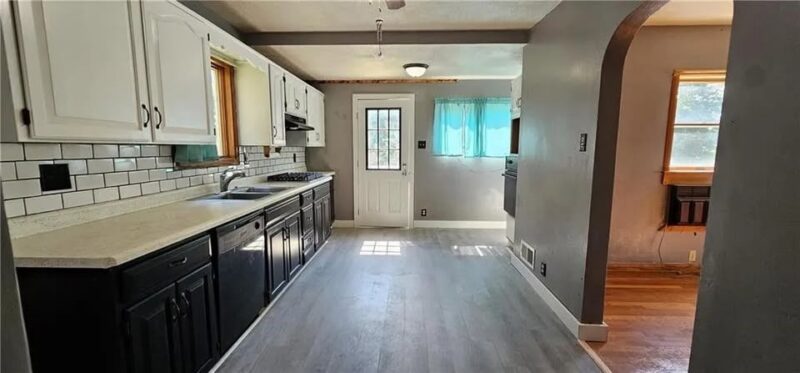 728 Meek Street — photo 8