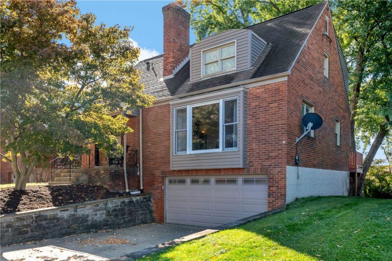 430 Summit Drive — photo 2