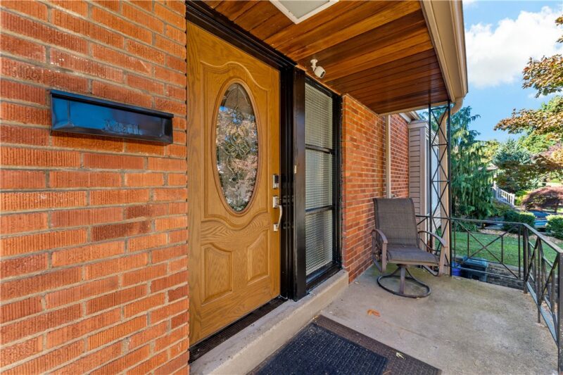 430 Summit Drive — photo 3