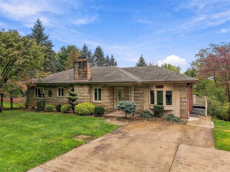 205 Woodside Dr — photo 2