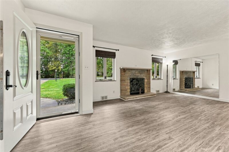 205 Woodside Dr — photo 4