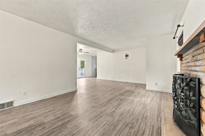 205 Woodside Dr — photo 7