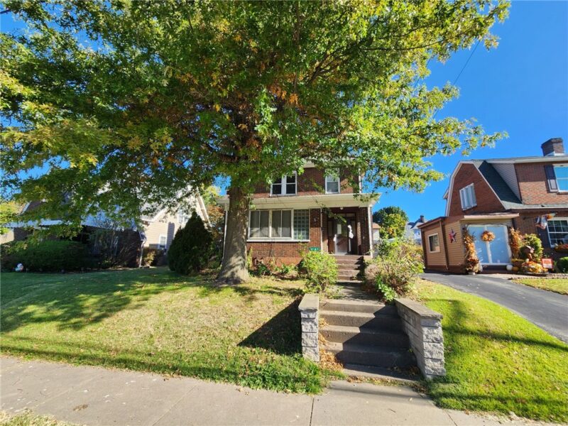 1103 Summit St — photo 2