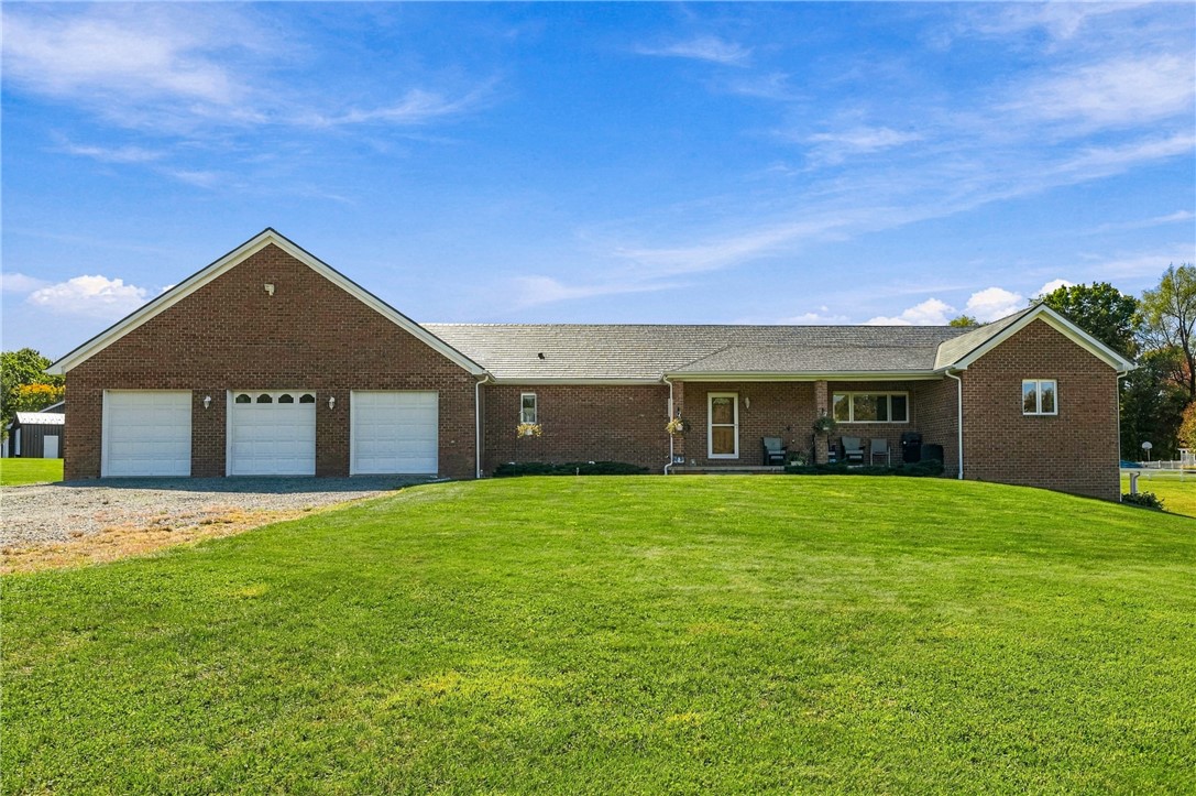 106 Rushford Ln — photo 1