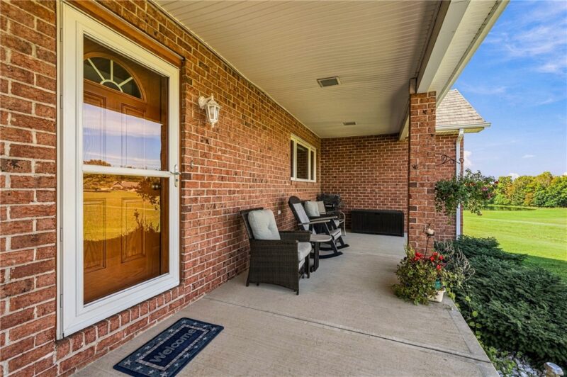 106 Rushford Ln — photo 2