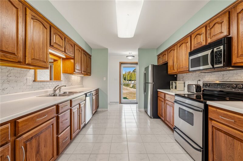 106 Rushford Ln — photo 4