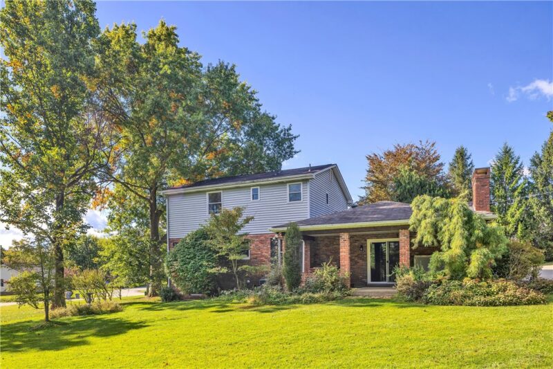248 Rebecca Drive — photo 5