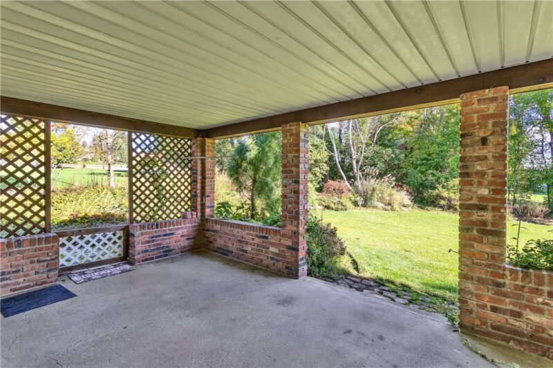 248 Rebecca Drive — photo 6