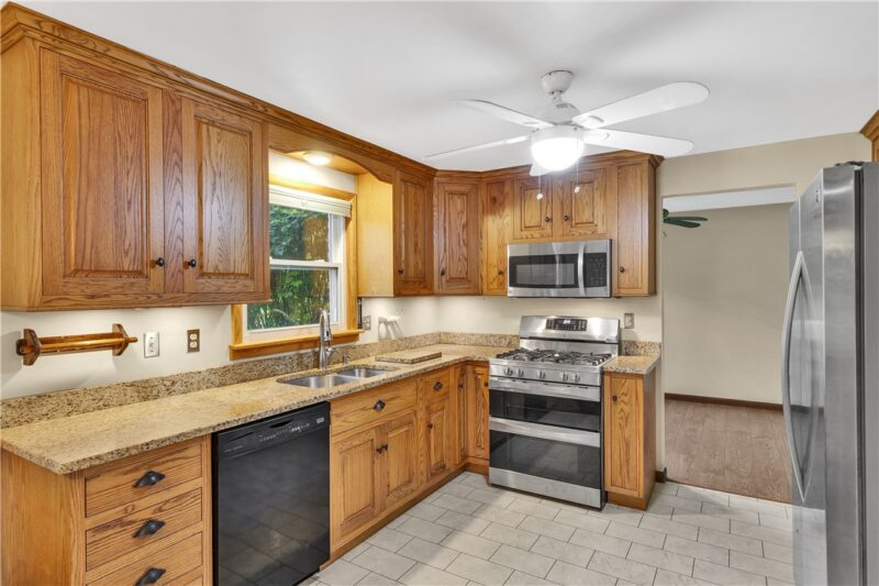 248 Rebecca Drive — photo 8