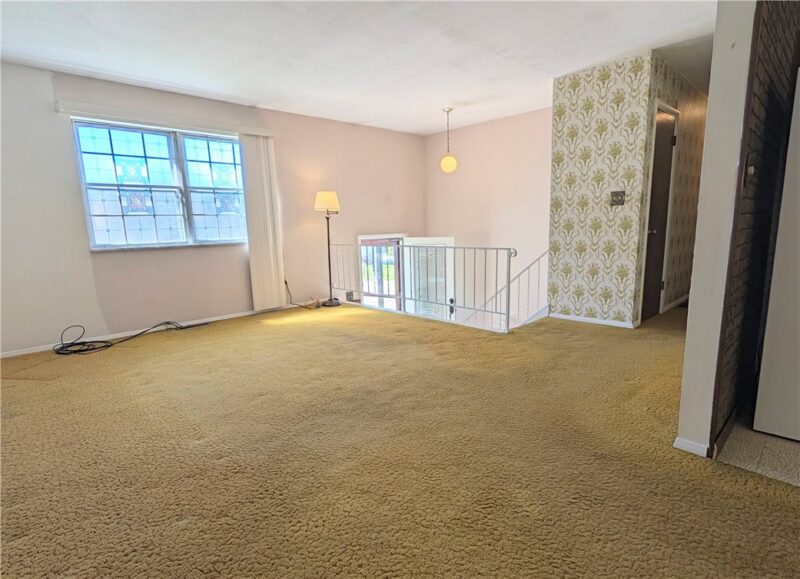 9999 Laurel Avenue — photo 4