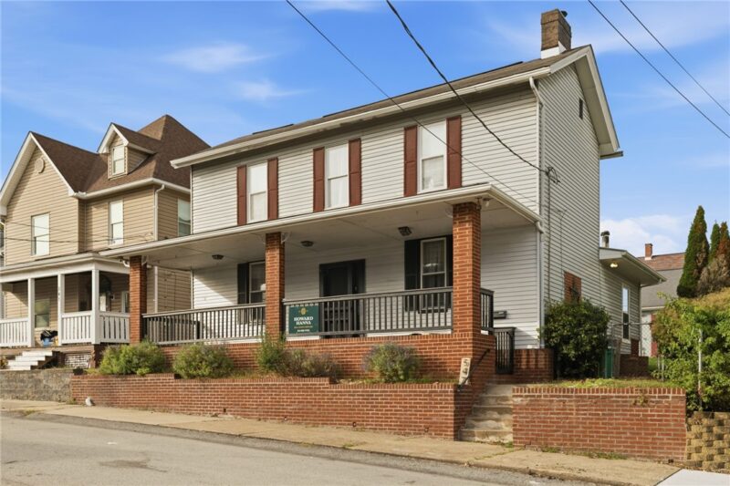 547 George St — photo 3