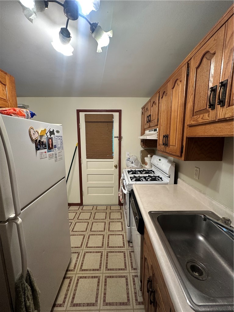 3212 Vermont Avenue — photo 7