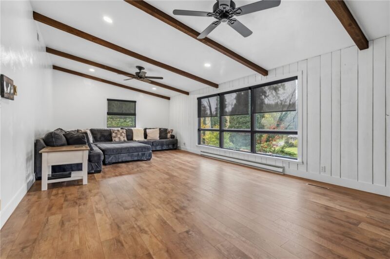 343 Parker Rd — photo 4
