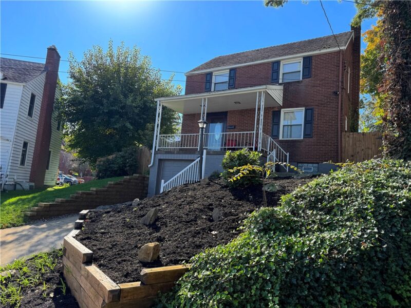410 Hawthorne Ave — photo 3