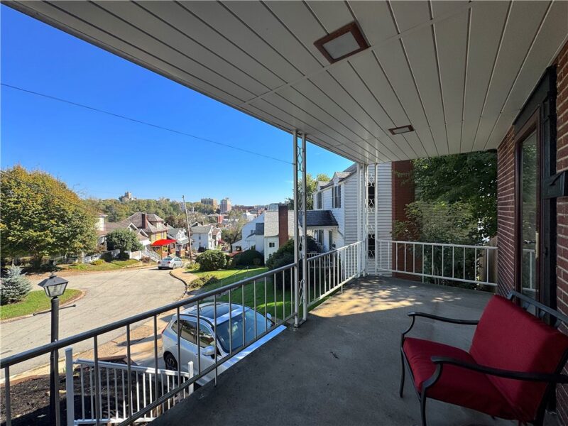 410 Hawthorne Ave — photo 4