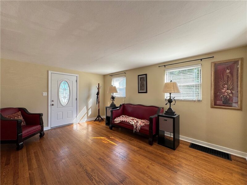 410 Hawthorne Ave — photo 7