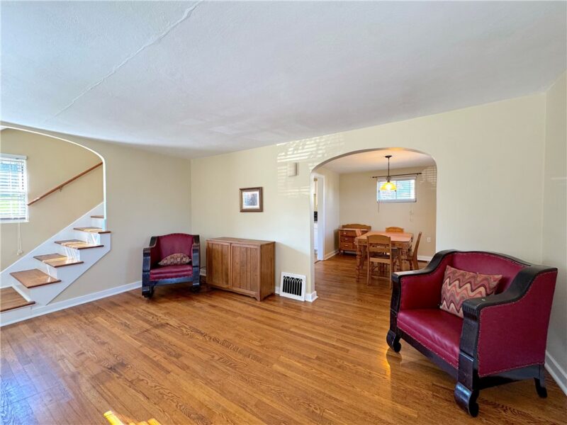 410 Hawthorne Ave — photo 8
