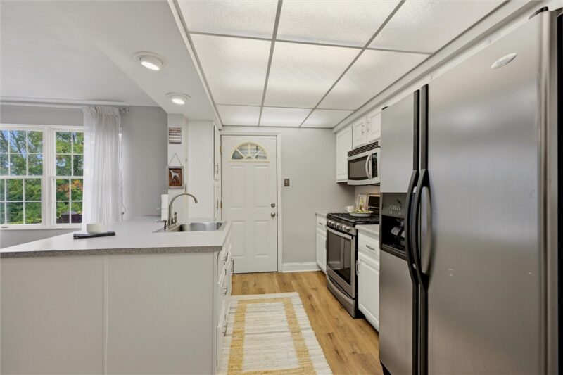 2209 Columbia Ave — photo 7