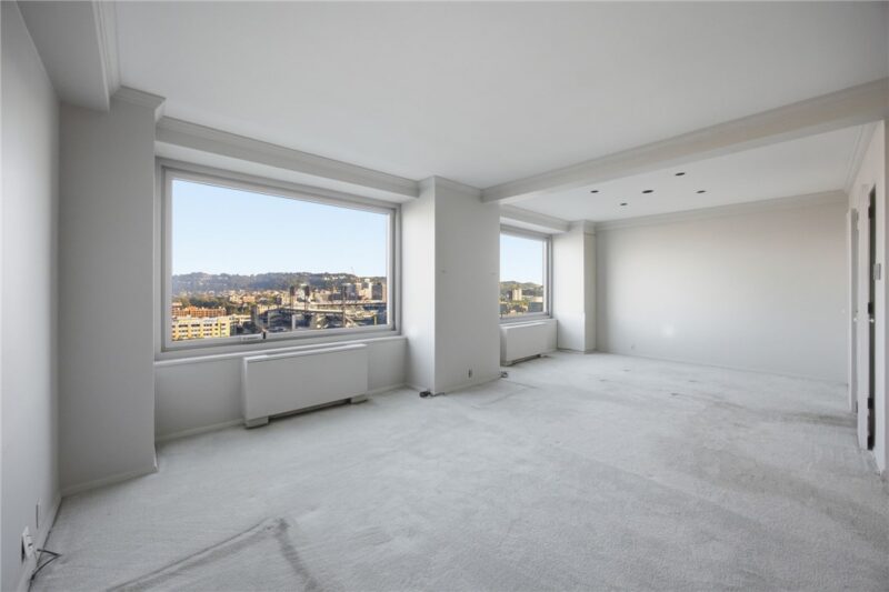 320 Fort Duquesne Blvd 21H — photo 4