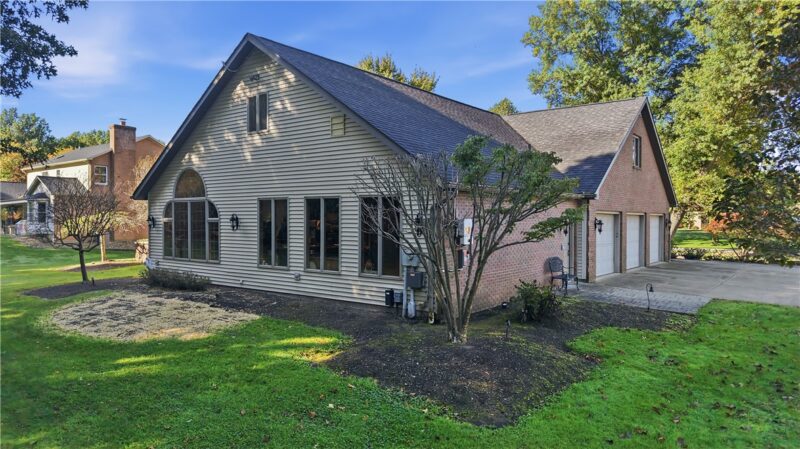 975 Brandywine Drive — photo 4