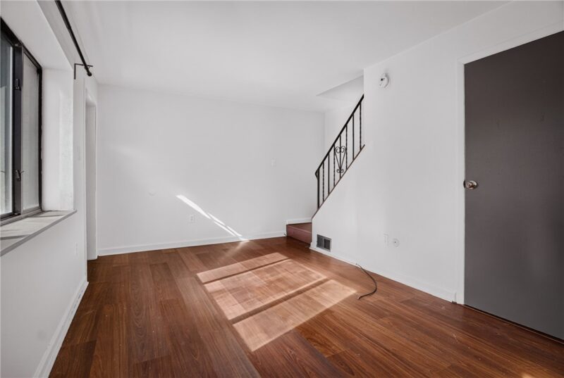90 Vilsack St — photo 4