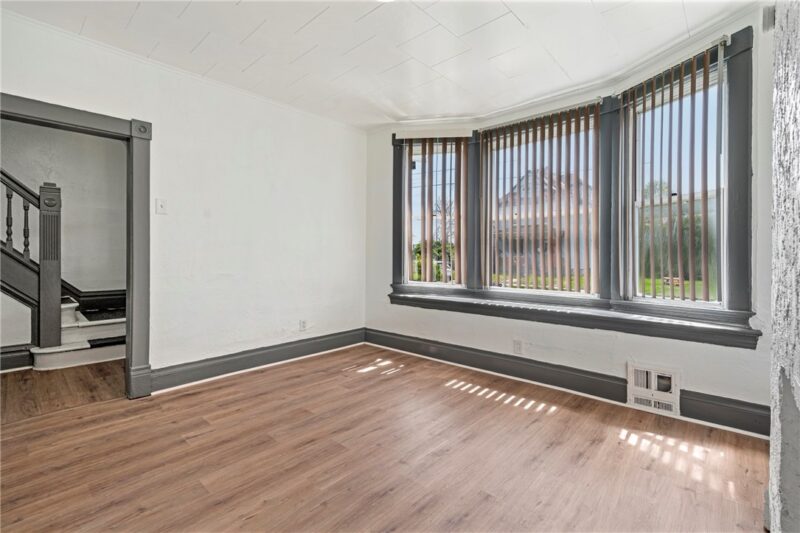519 Wilson Avenue — photo 4