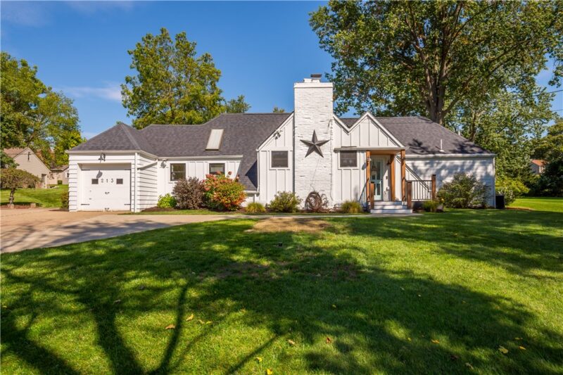 213 Drake Rd — photo 2