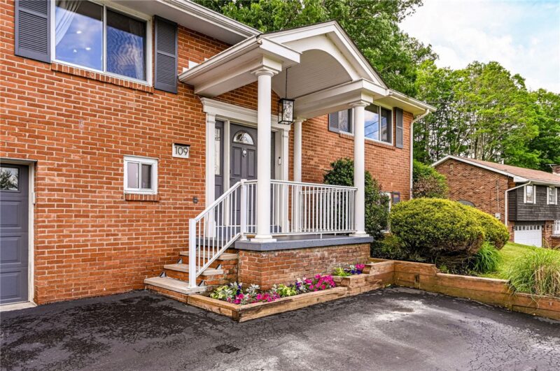 109 Westview Dr — photo 3