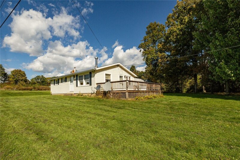 308 Bradley Rd — photo 4
