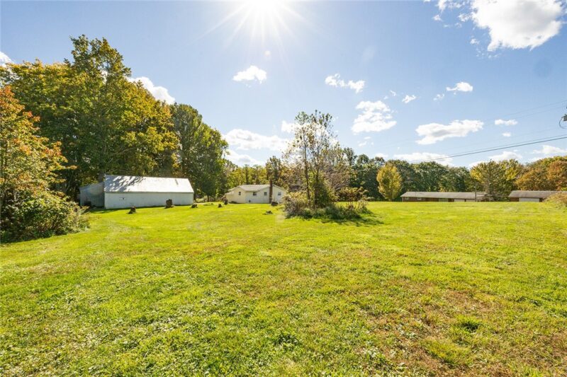 308 Bradley Rd — photo 8